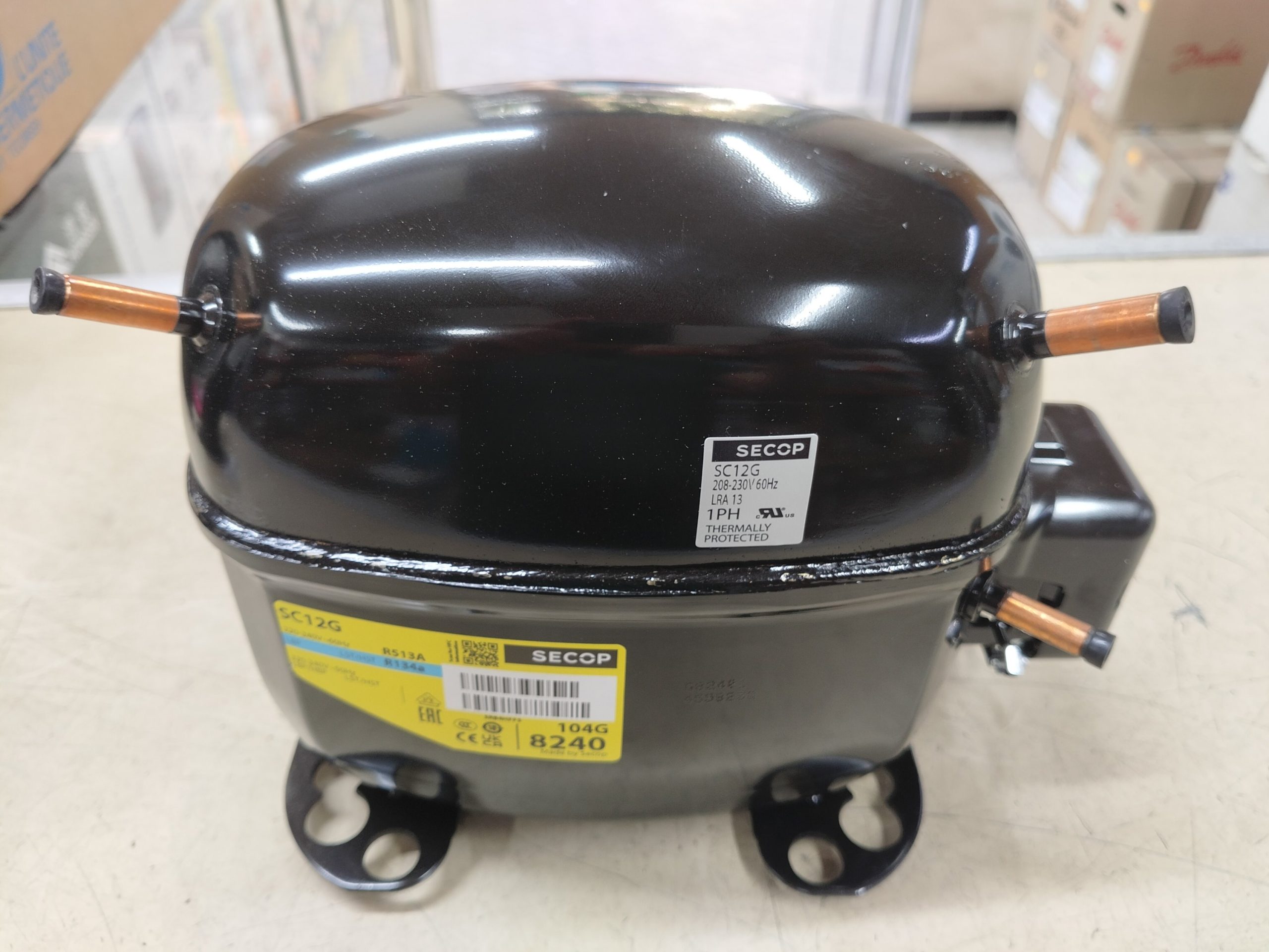 compresseur SECOP SC12G - 3/8HP - Gaz R134a (MBSM / Danfoss/104G8240) – Image 4