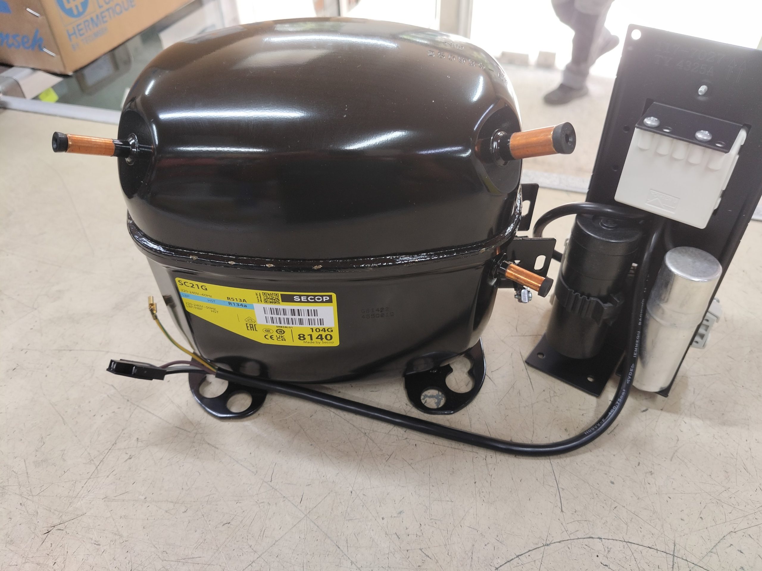 Compresseur Hermétique SECOP SC21G - 3/4 HP - Gaz R134a (Danfoss / 104G8140) – Image 3